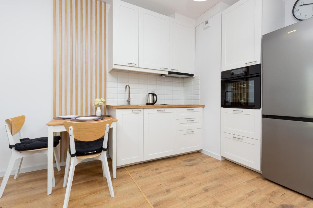 Forum Wola Jana Kazimierza Apartment By Noclegi Renters Varşova Dış mekan fotoğraf